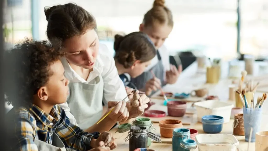 Clay Café, A Creative Oasis